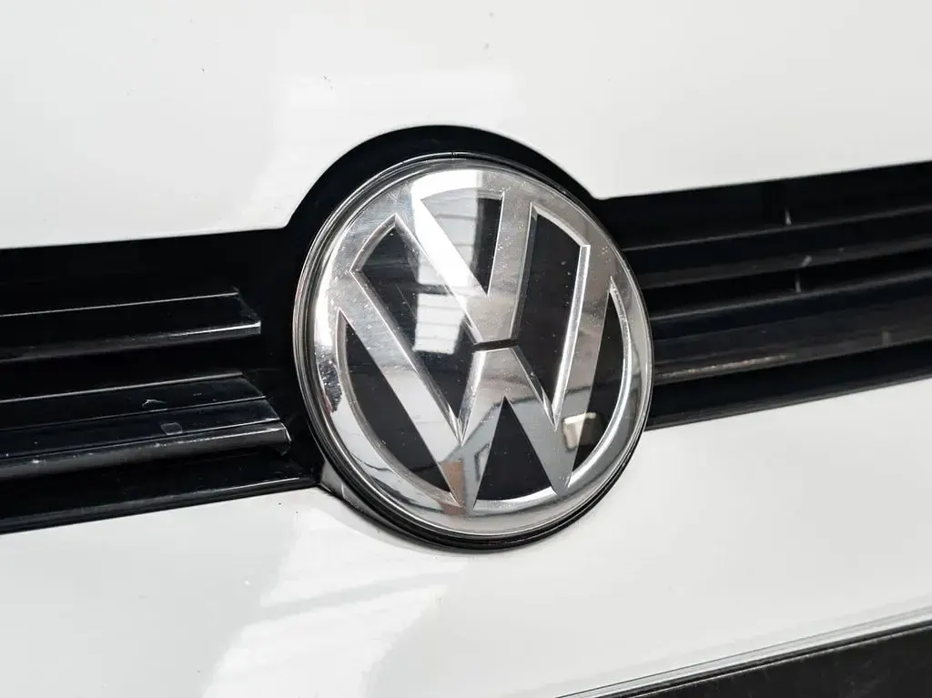 Used VW Golf VII R 310 HP (228 kW) 2017 White Hatchback