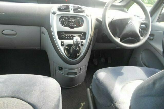 Używany Citroën Xsara Picasso 95 KM (69 kW) 2004 Minivan