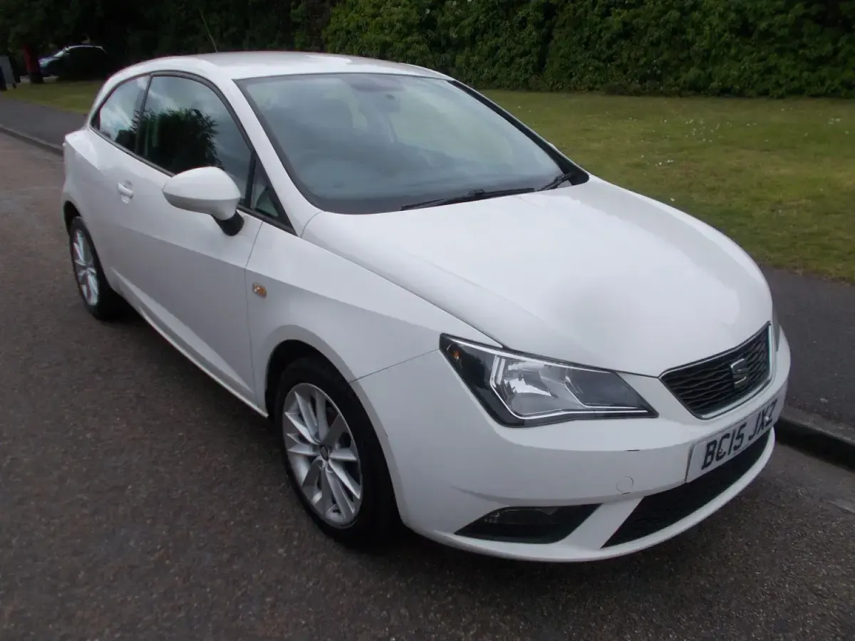 Usado Seat Ibiza 2015 Branco Citadino