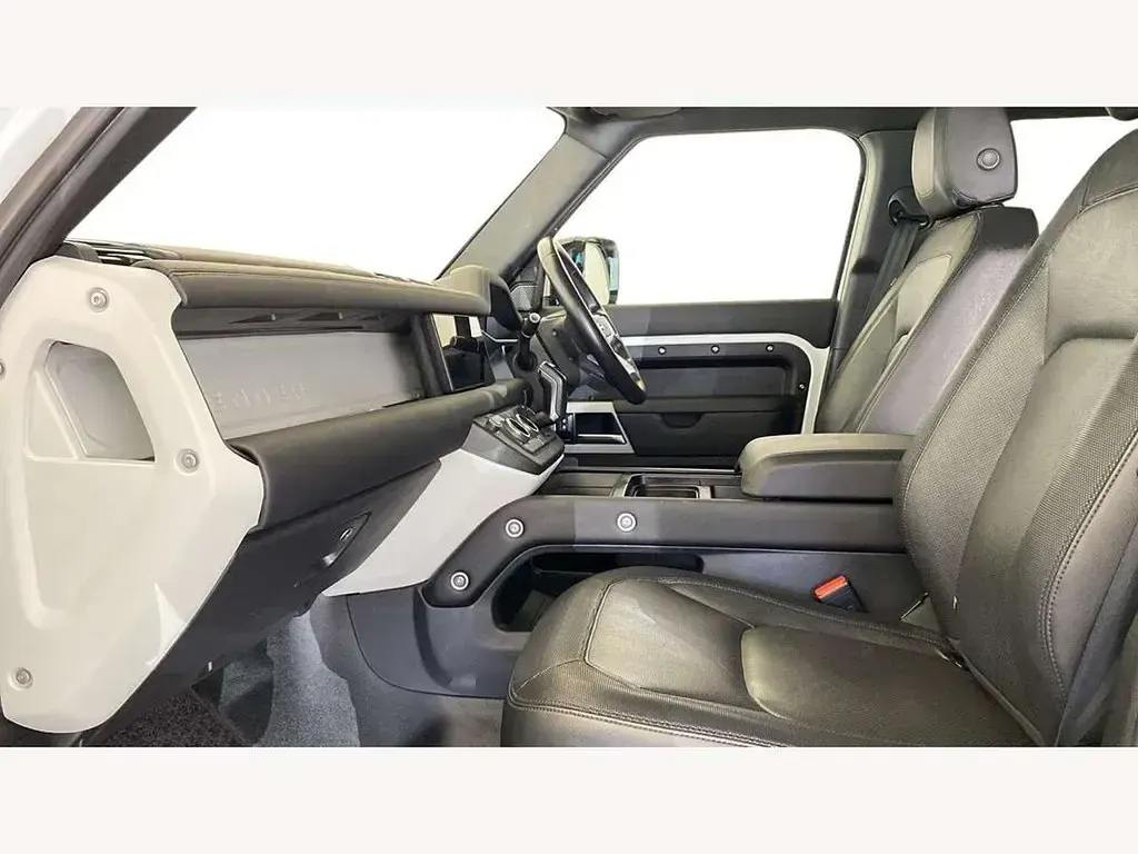 Usado Land Rover Defender SE Dynamic 250 CV (183 kW) 2023 Blanco SUV