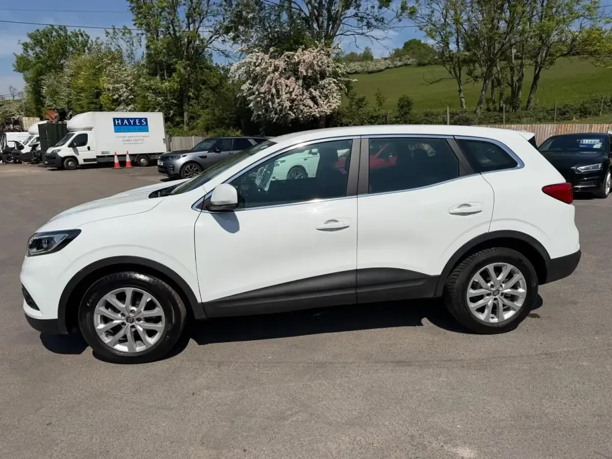 Usado Renault Kadjar Play 159 HP (116 kW) 2019 Branco SUV