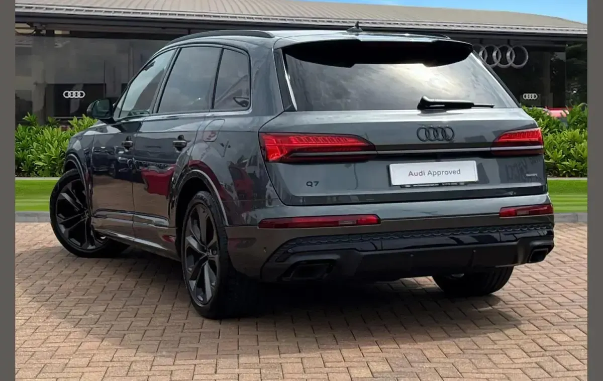Used Audi Q7 Black Edition 394 HP (289 kW) 2025 Grey SUV