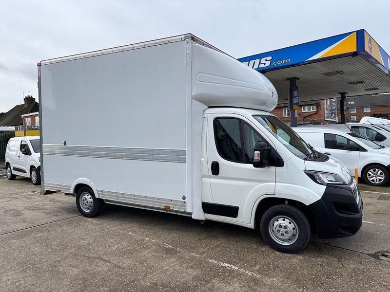 Used Peugeot Boxer Business-Line 2022 White Van