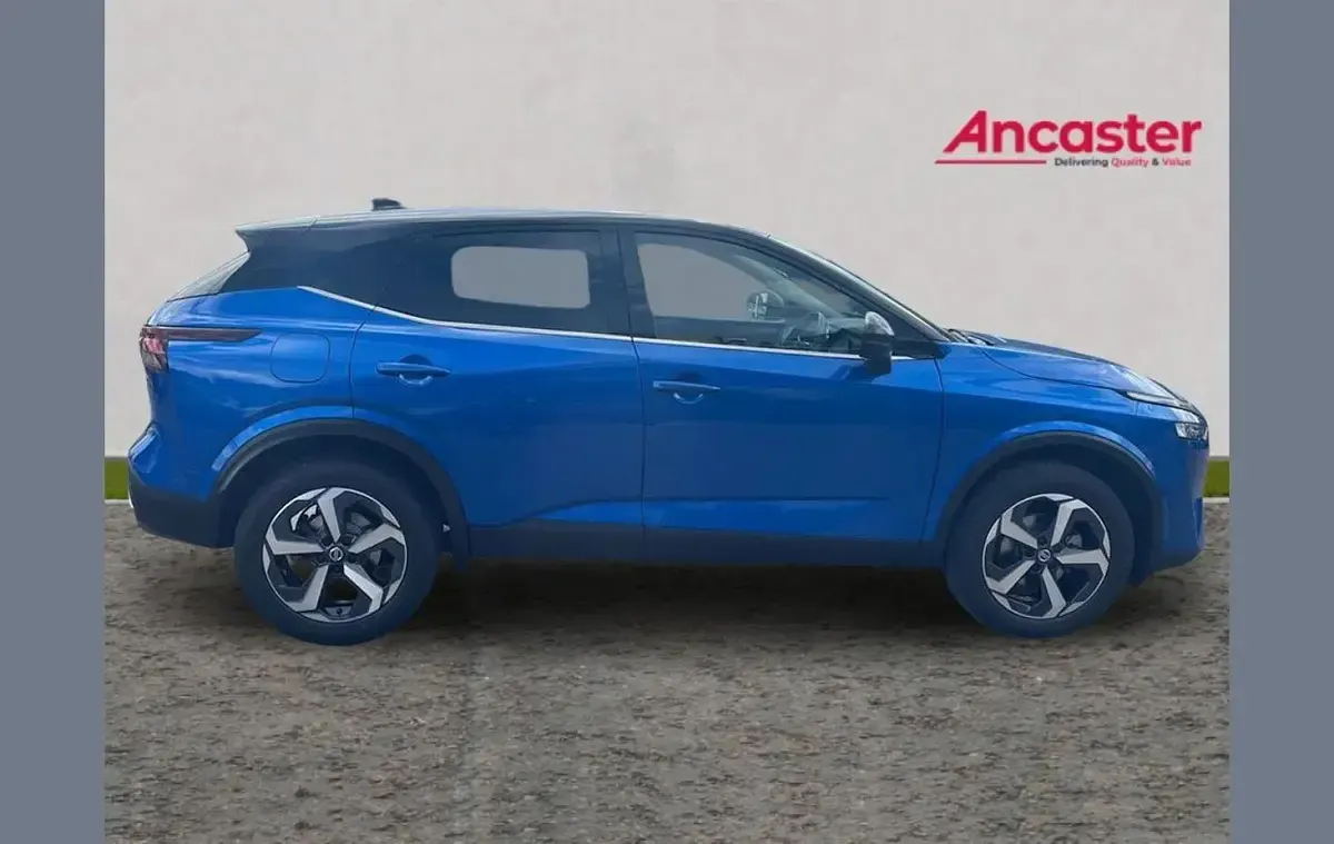 Used Nissan Qashqai N-Connecta 155 HP (114 kW) 2022 Blue SUV