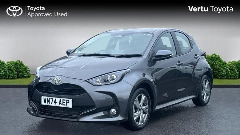 Used Toyota Yaris Hybrid 116 HP (85 kW) 2024 Grey Hatchback