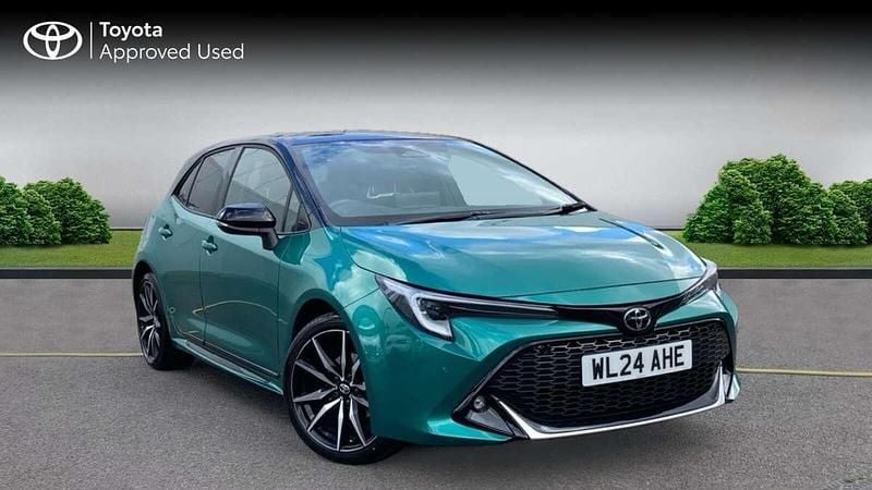 Super green bitone Used 2024 Toyota Corolla Sport Hatchback | £23,922 (Fair price) - Image 1/4