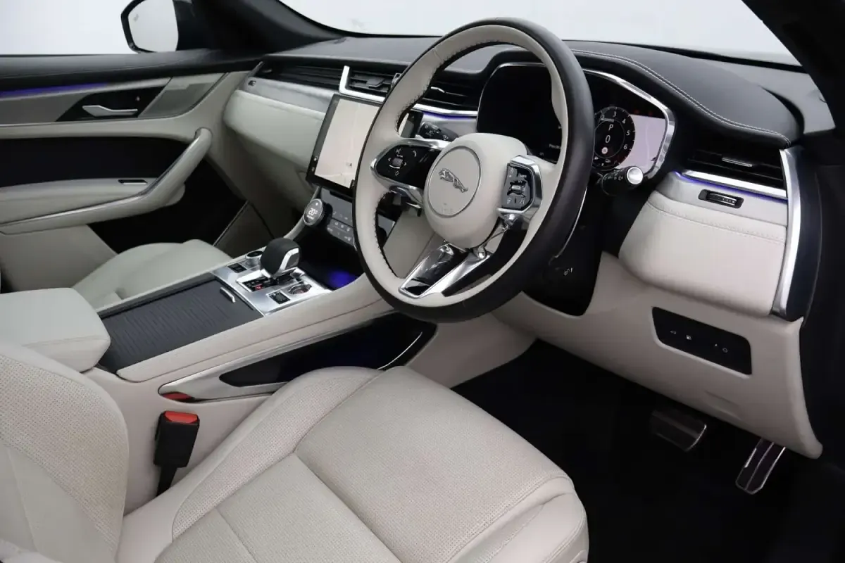 Used Jaguar F-Pace R-Dynamic 404 HP (297 kW) 2023 Blue SUV