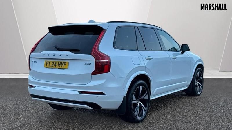 Used Volvo XC90 Plus 250 HP (183 kW) 2024 Metallic  crystal white SUV