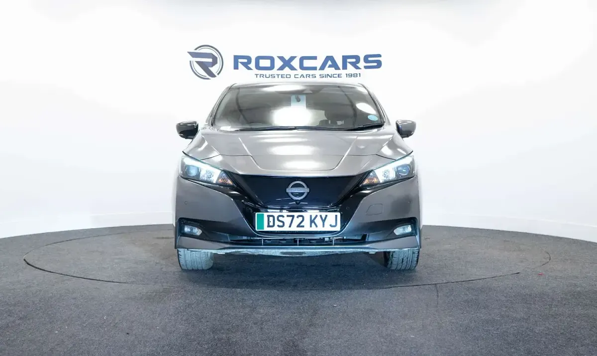 Used Nissan Leaf N-Connecta 110 kW (150 HP) 2022 Grey Hatchback