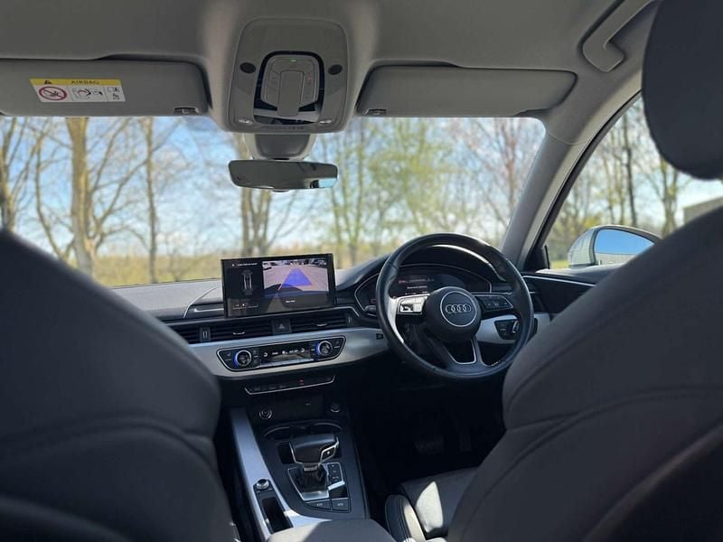 Used Audi A4 Sport 190 HP (139 kW) 2020 Silver Estate