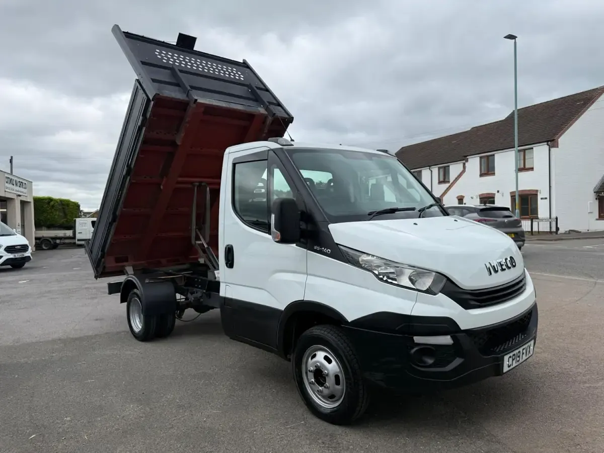 Used Iveco Daily 136 HP (100 kW) 2019 White Cabriolet