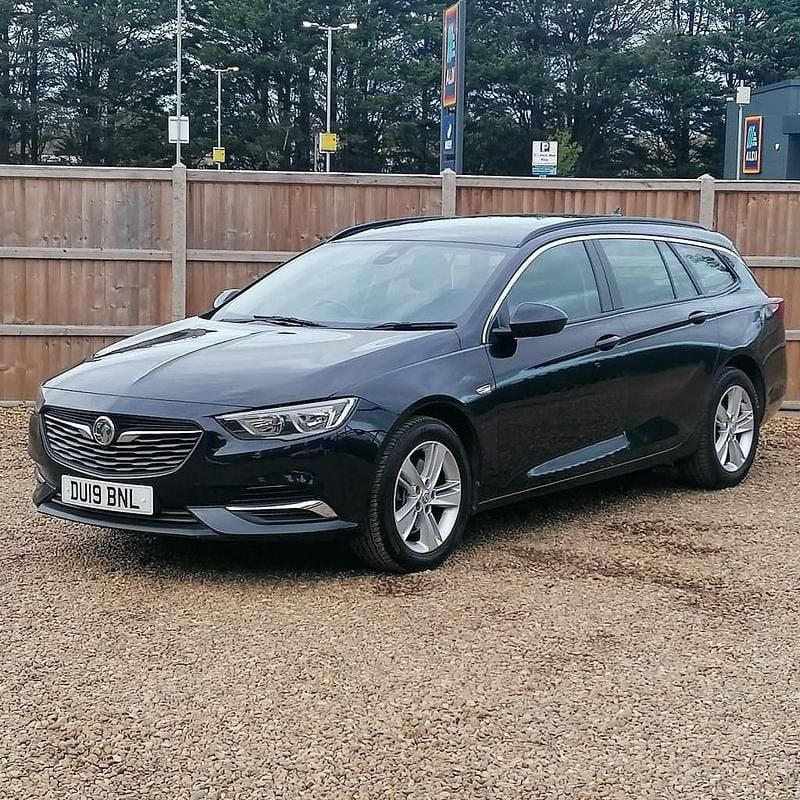 Blue Used 2019 Vauxhall Insignia Design Edition Estate | £7,100 (Good price) - Image 1/4