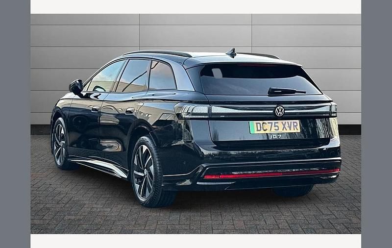 Used VW ID.7 Pro 210 kW (286 HP) 2026 Grenadilla black Estate