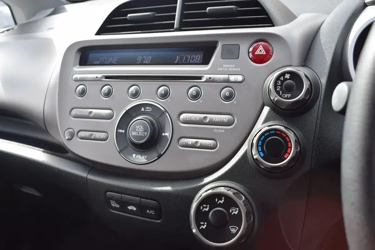 Used Honda Jazz SE 90 HP (66 kW) 2010 Blue Hatchback