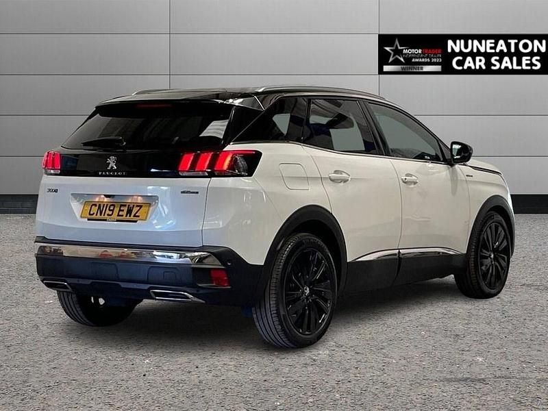 Used Peugeot 3008 Premium 130 HP (95 kW) 2019 White SUV