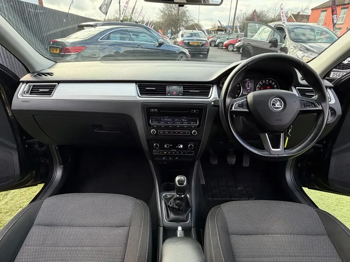 Used Skoda Rapid Elegance 105 HP (77 kW) 2014 Black Hatchback