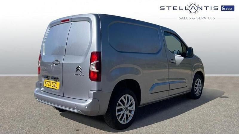 Used Citroën Berlingo 99 HP (72 kW) 2024 Grey MPV