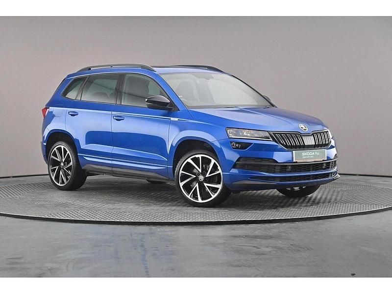 Race blue metallic Used 2021 Skoda Karoq SportLine SUV | £18,685 (Fair price) - Image 1/4