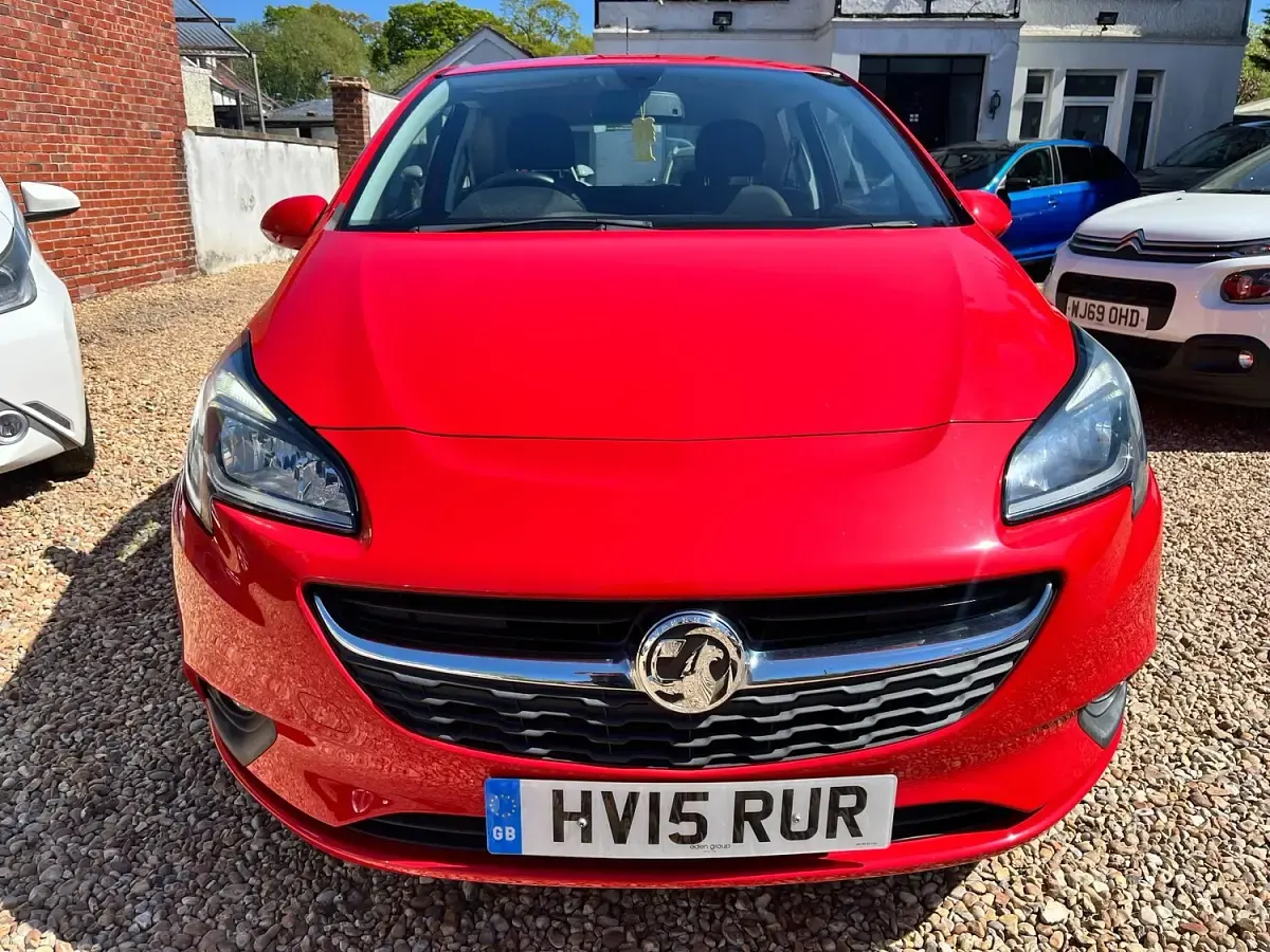 Used Vauxhall Corsa Excite 70 HP (51 kW) 2015 Red Hatchback