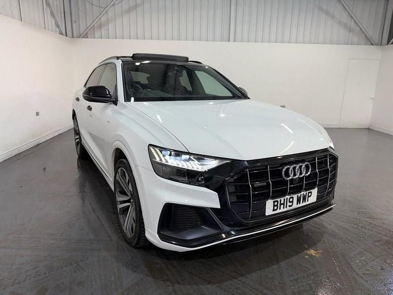 Used Audi Q8 S-Line 286 HP (210 kW) 2019 White SUV