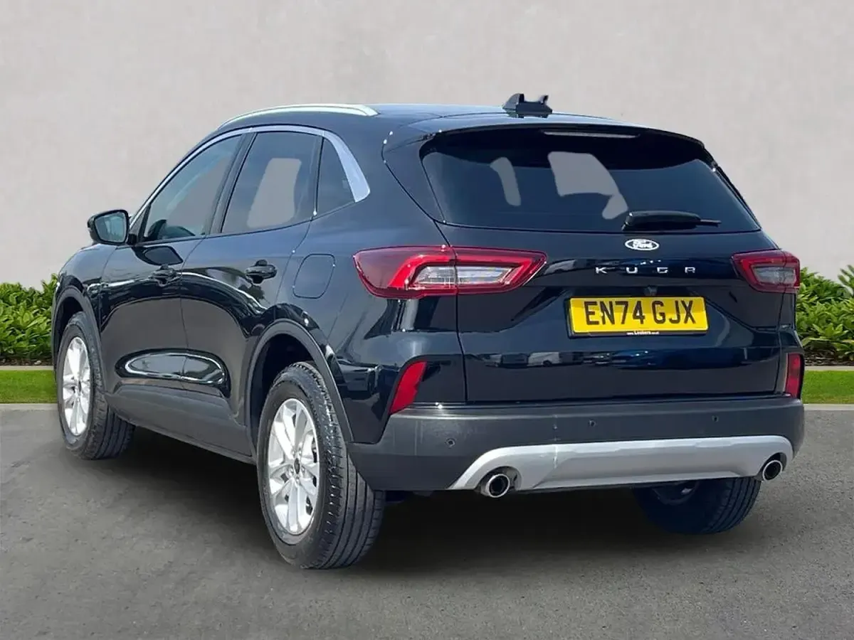 Used Ford Kuga Titanium 150 HP (110 kW) 2025 Black SUV