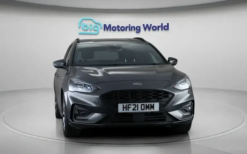 Used Ford Focus ST-Line 125 HP (91 kW) 2021 Grey Estate