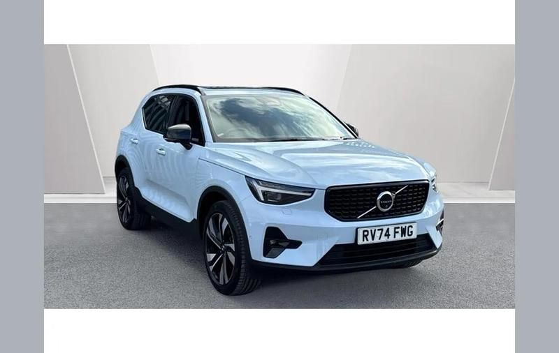 Used Volvo XC40 Ultra 197 HP (144 kW) 2025 Blue SUV