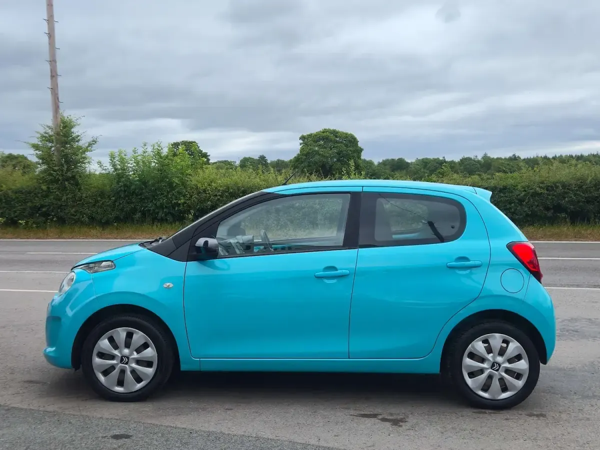 Used Citroën C1 Feel 68 HP (50 kW) 2016 Blue Hatchback
