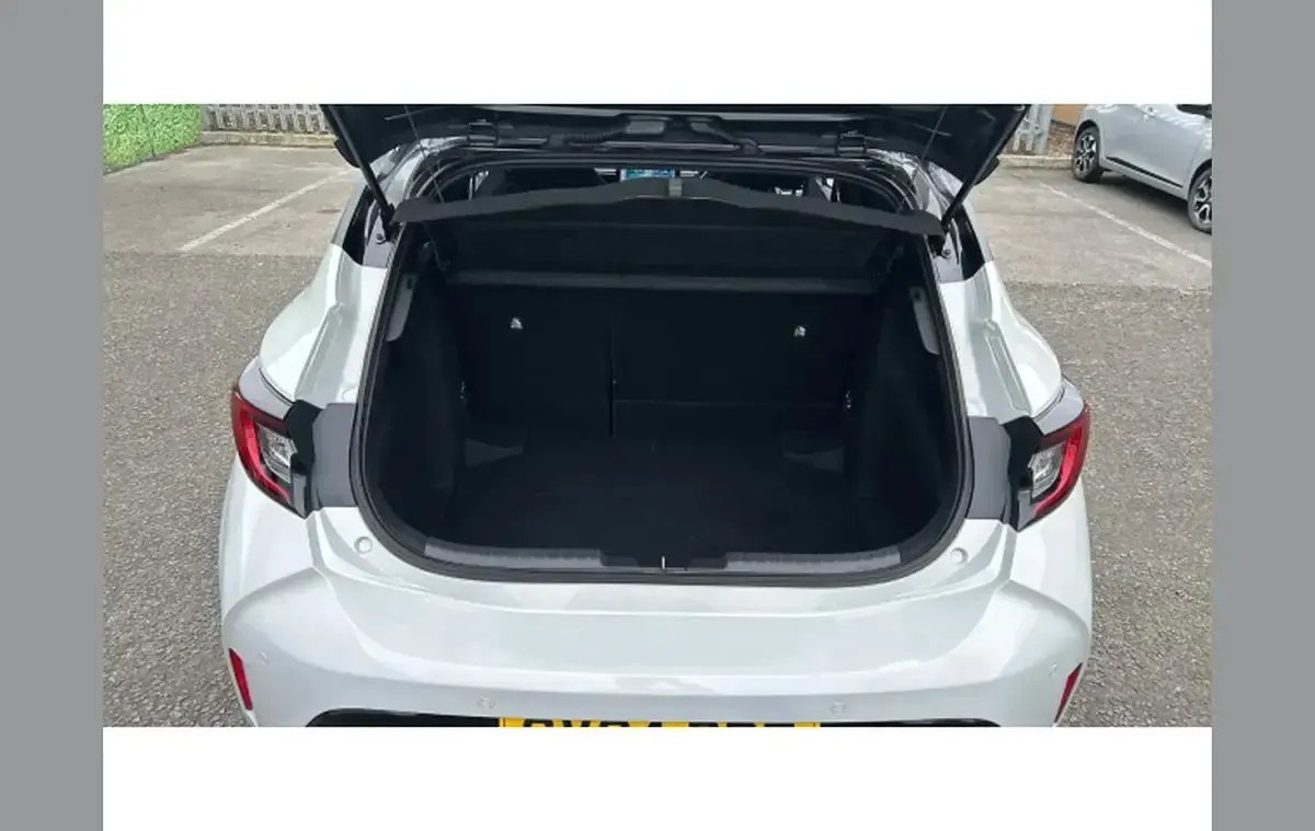 Usado Toyota Corolla Sport 192 CV (141 kW) 2024 Other Utilitario