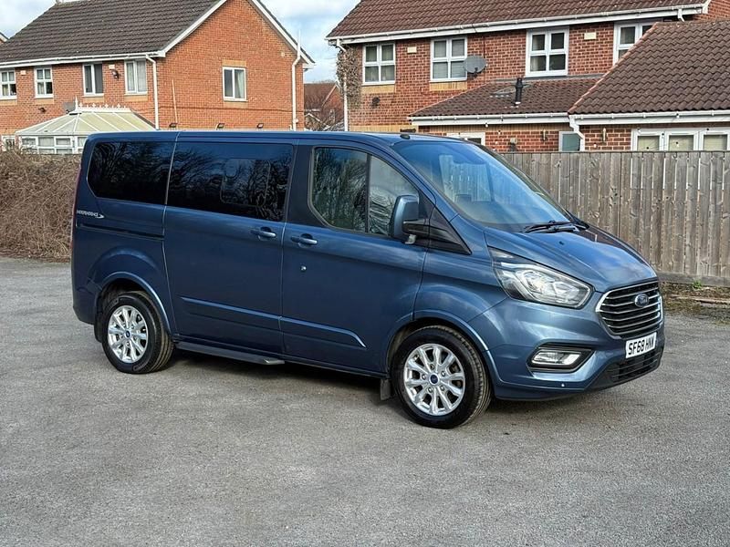 Used Ford Tourneo Titanium 130 HP (95 kW) 2018 Blue MPV