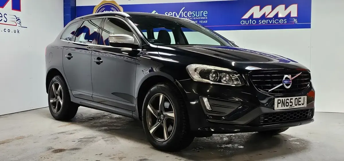 Used Volvo XC60 R-Design 190 HP (139 kW) 2015 Black SUV