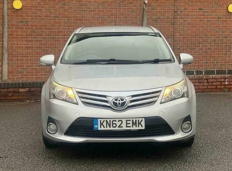 Used Toyota Avensis T4 2012 Silver Estate