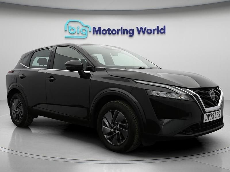 Black Used 2023 Nissan Qashqai Acenta Premium SUV | £16,500 (Good price) - Image 1/4