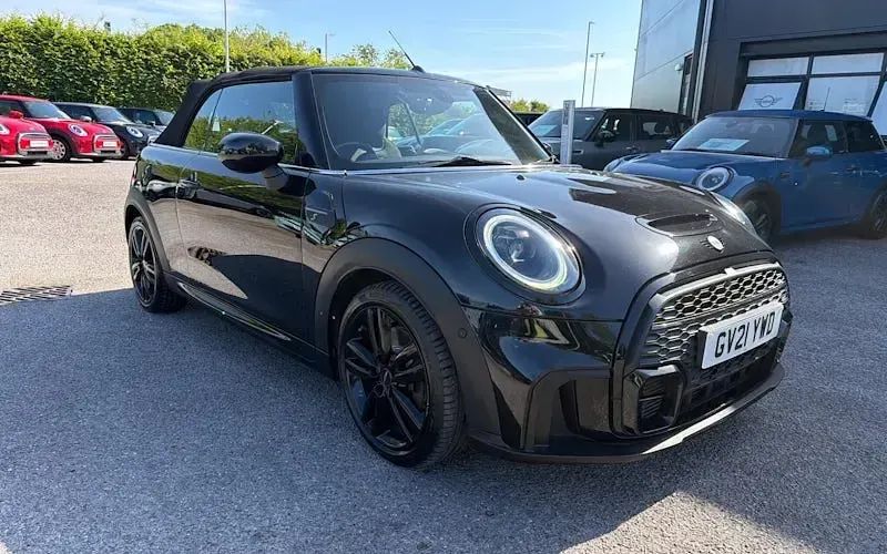 Używany Mini Cooper S Cabriolet Sport 178 KM (130 kW) 2021 Kabriolet