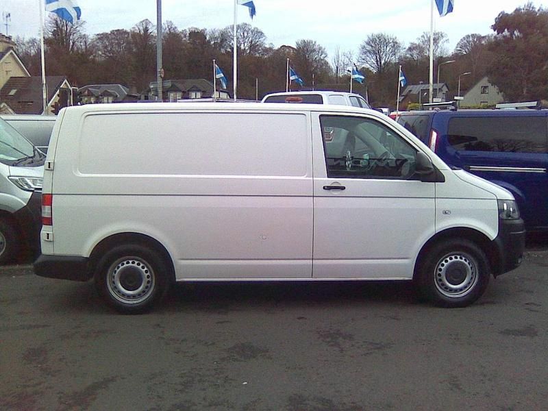 Usado VW Transporter Startline 140 HP (102 kW) 2015 Branco Van