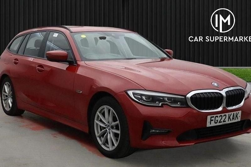 Used 2022 BMW 330e Comfort Edition | £13,385 (Fair price) - Image 1/1