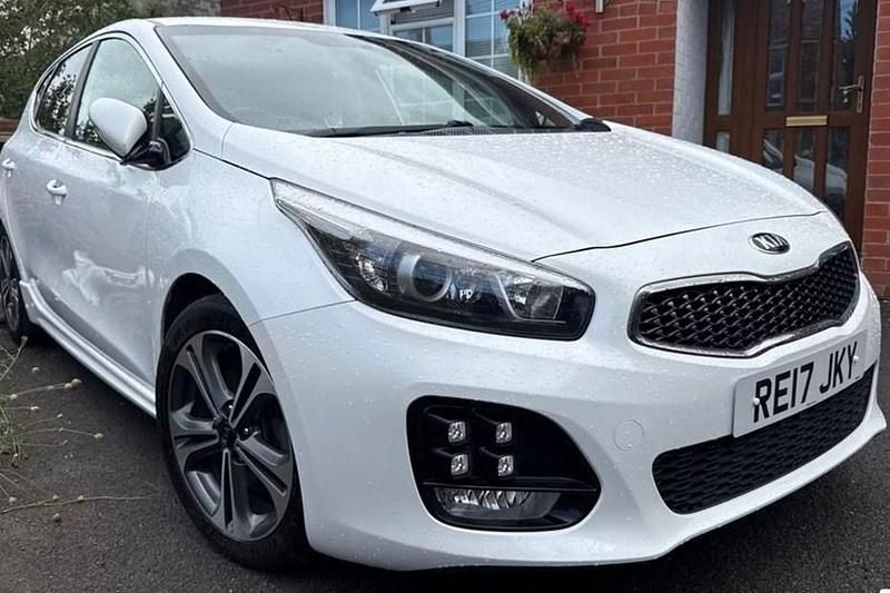 White Used 2017 Kia Ceed GT-Line Hatchback | £7,972 (Fair price) - Image 1/1