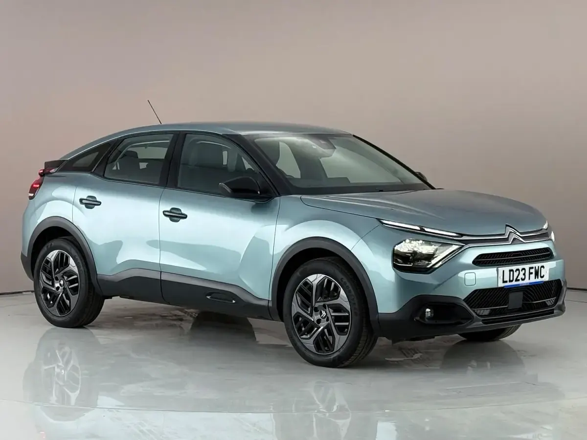 Used Citroën C4 PureTech 101 HP (74 kW) 2023 SUV