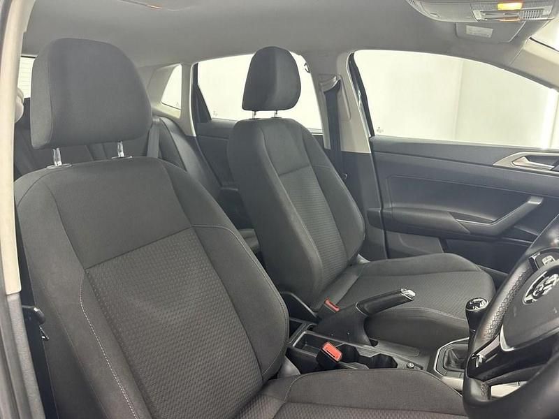 Used VW Polo SE 80 HP (58 kW) 2019 Black Hatchback