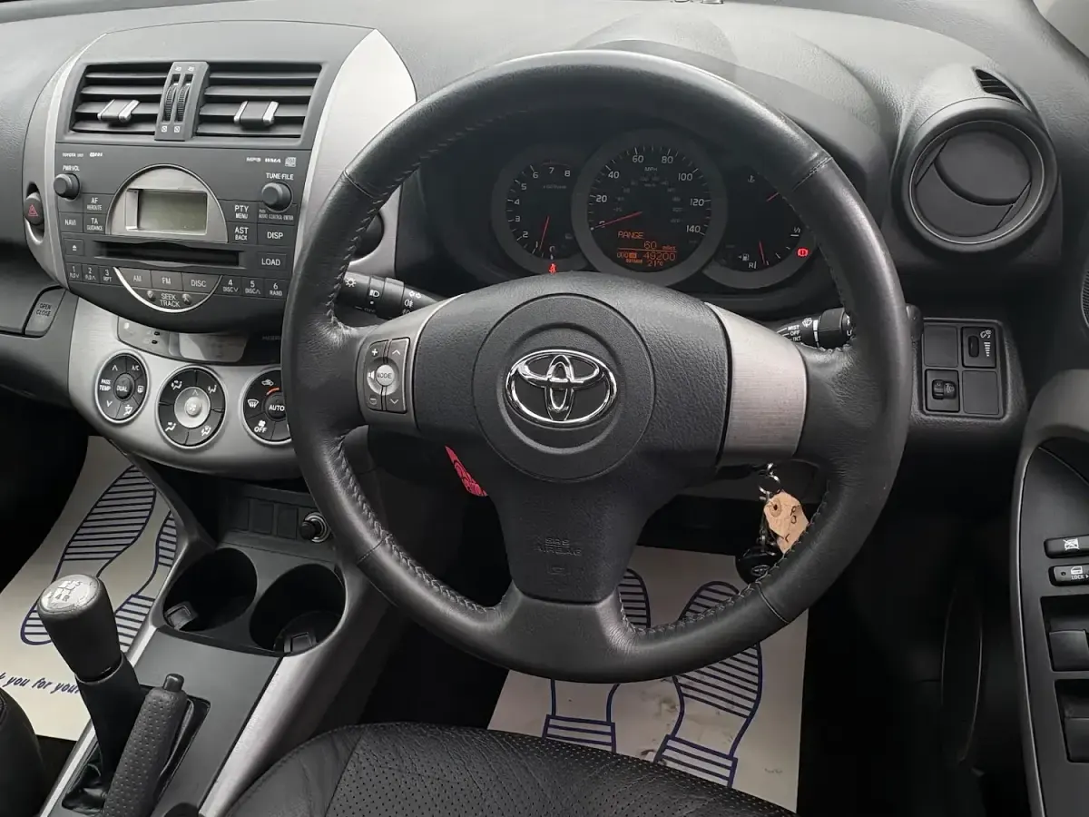 Used Toyota RAV4 2006 Silver SUV