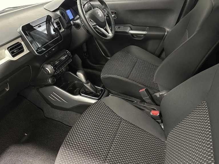 Used Suzuki Ignis SZ5 83 HP (61 kW) 2023 Caravan ivory pearl metallic SUV