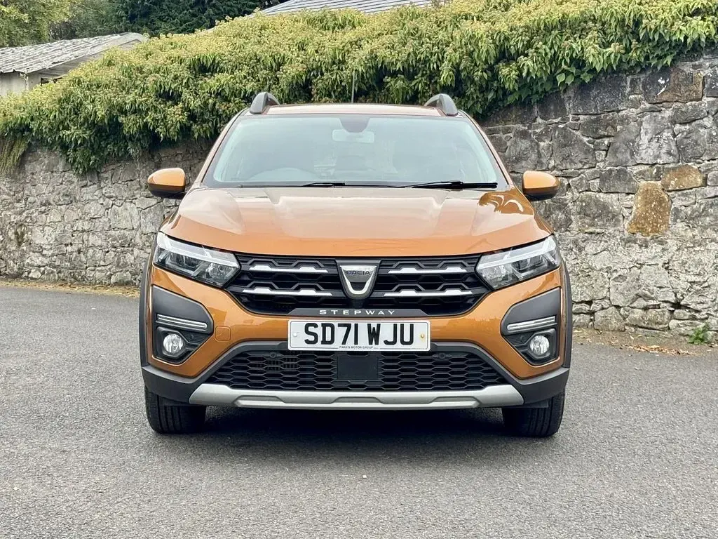 Used Dacia Sandero Prestige 91 HP (66 kW) 2021 Orange Hatchback