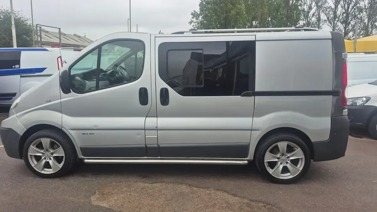 Used Renault Trafic 115 HP (84 kW) 2014 Silver MPV