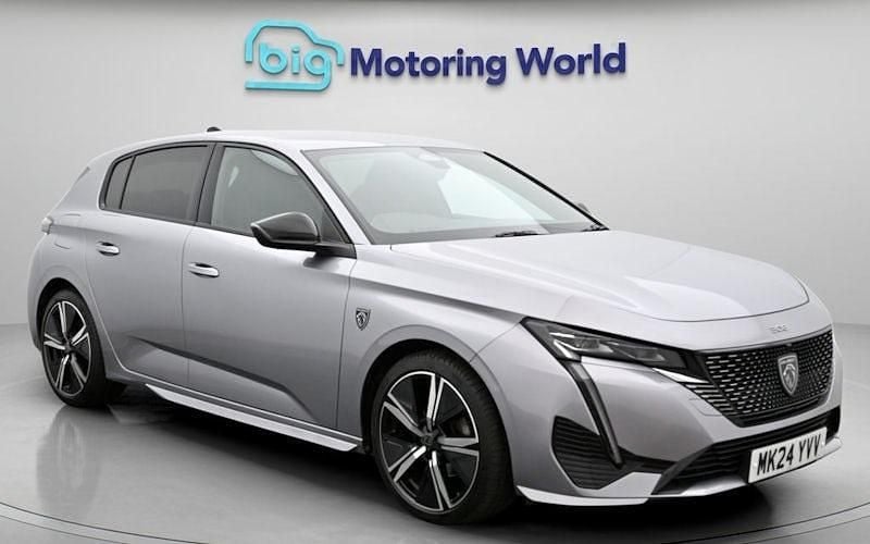 Second-hand Peugeot 308 GT 131 CP (96 kW) 2024 Hatchback