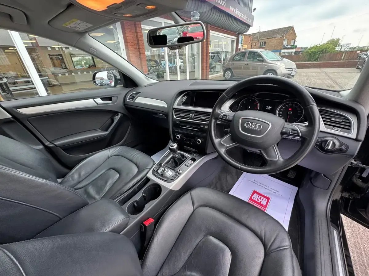 Begagnad Audi A4 163 HK (119 kW) 2014 Svart Kombi