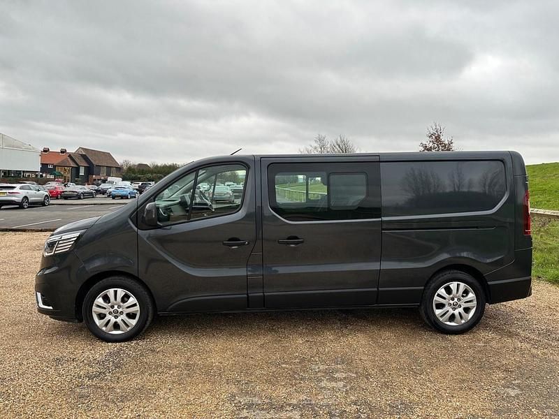 Used Renault Trafic 2023 Grey MPV