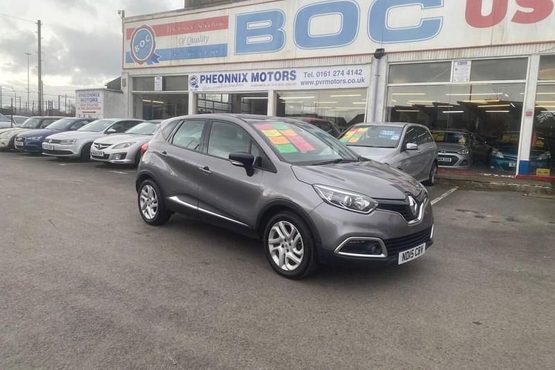 Used Renault Captur Dynamique 90 HP (66 kW) 2015 Grey SUV