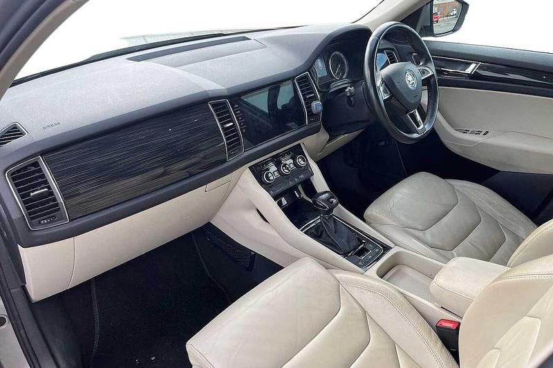 Used Skoda Kodiaq 148 HP (108 kW) 2018 Cappuccino beige metallic SUV