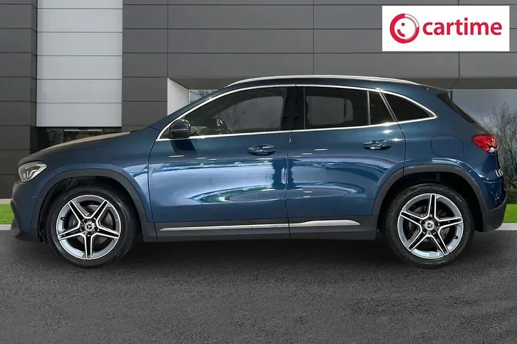 Used Mercedes GLA200 Executive 163 HP (119 kW) 2022 Blue SUV