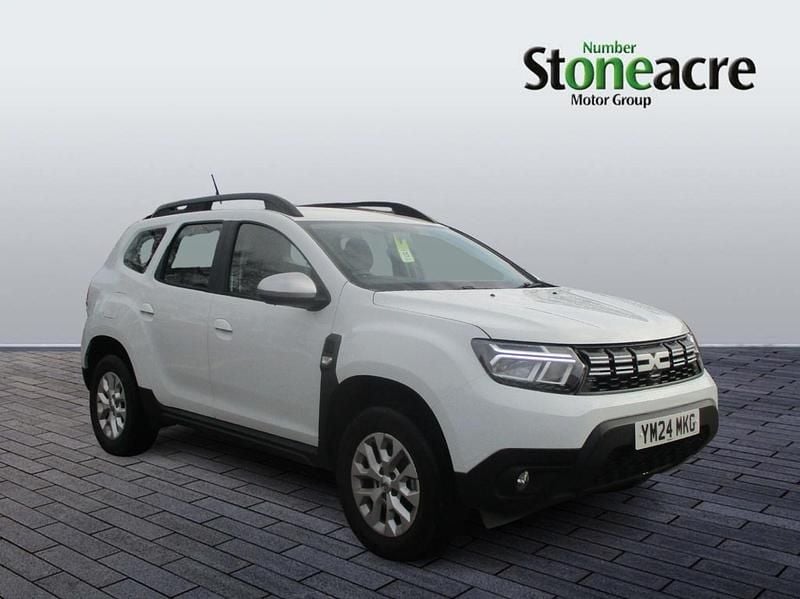 White Used 2024 Dacia Duster Expression Hatchback | £14,650 (Fair price) - Image 1/4